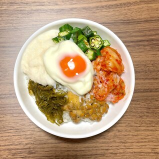 暑い日も元気に！簡単ねばねば丼